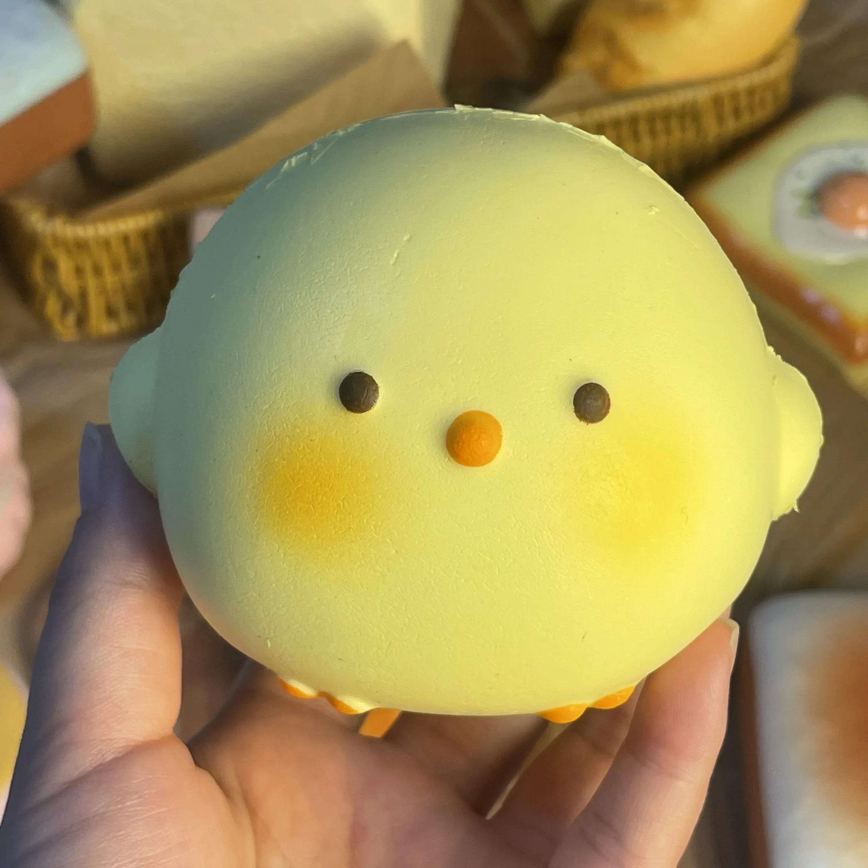 HOT! Cute Giant Chick Squishy  - đánh giá và giá Kids' Toy